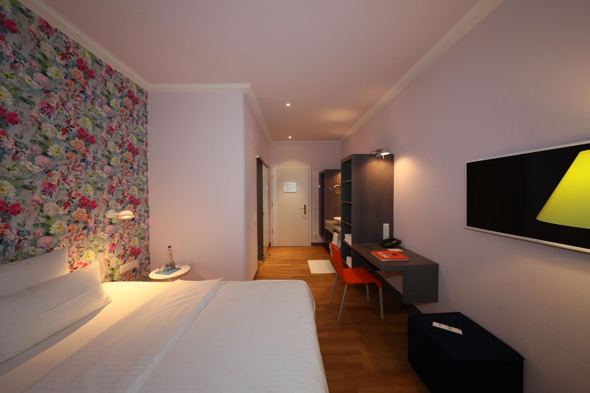 ดีไซน์ โฮเทล ชตัท โรเซนไฮม์ Hotel มิวนิก ภายนอก รูปภาพ