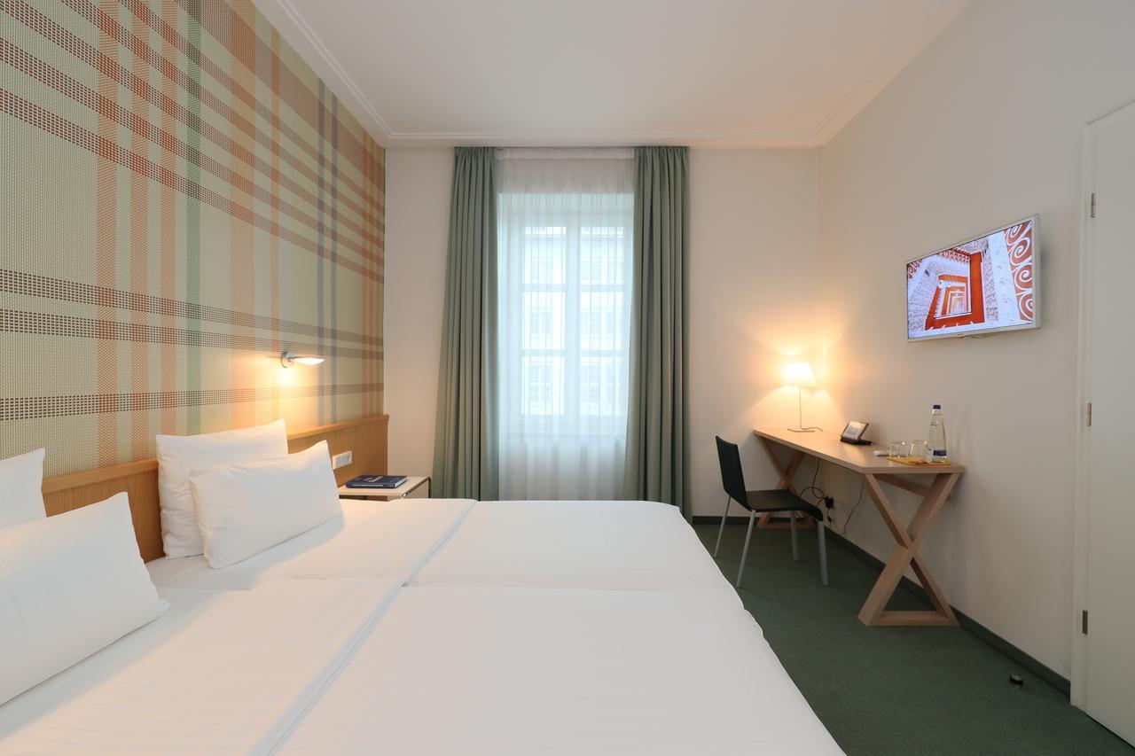 ดีไซน์ โฮเทล ชตัท โรเซนไฮม์ Hotel มิวนิก ภายนอก รูปภาพ