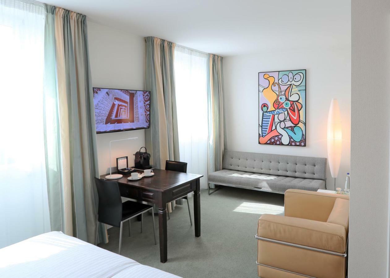 ดีไซน์ โฮเทล ชตัท โรเซนไฮม์ Hotel มิวนิก ภายนอก รูปภาพ